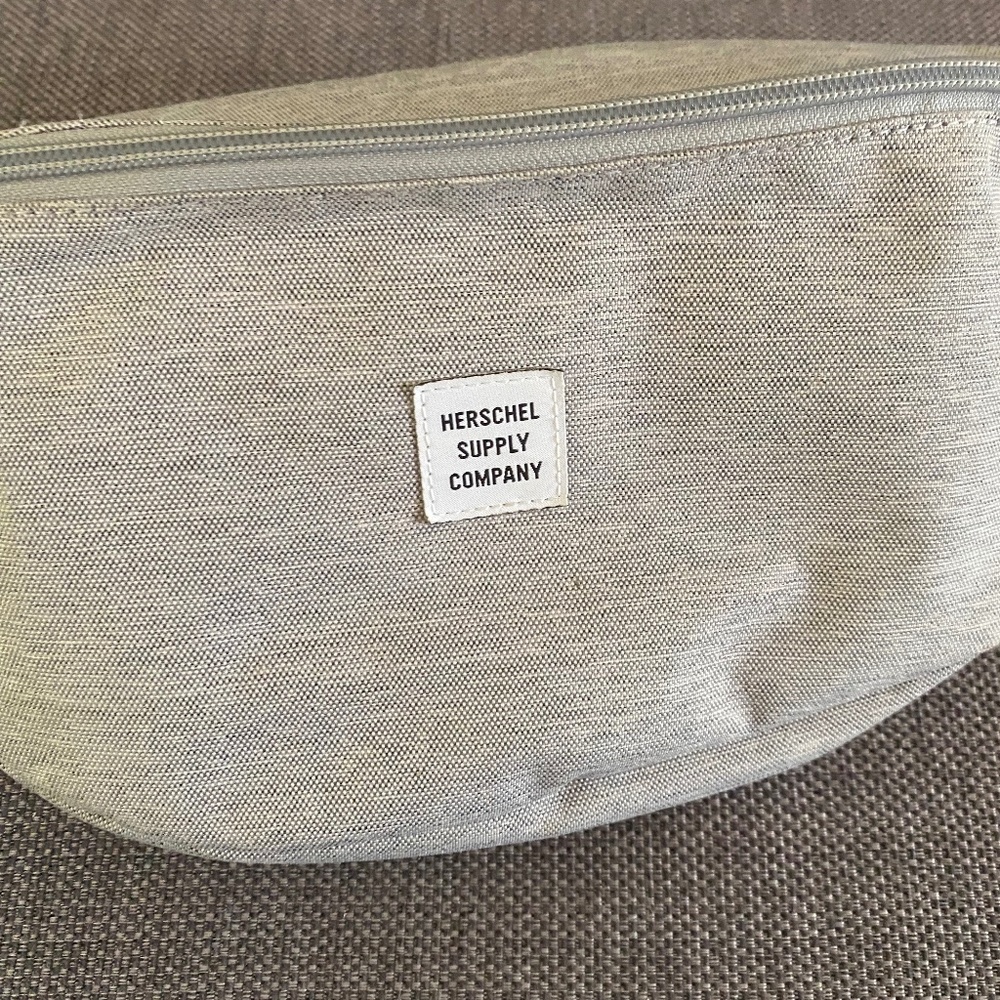 Herschel Supply Fanny Pack